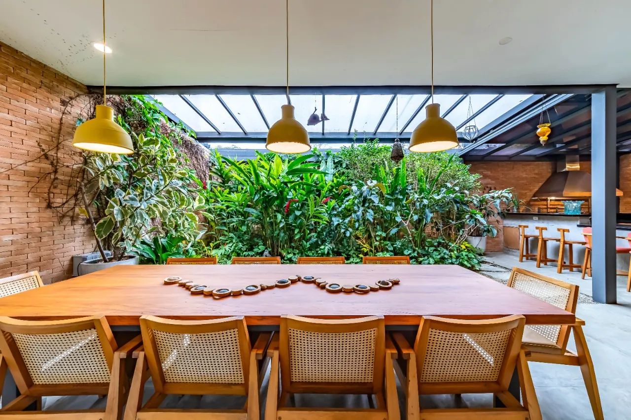 Arquitetura que valoriza o essencial em Carmelitas · demonstração