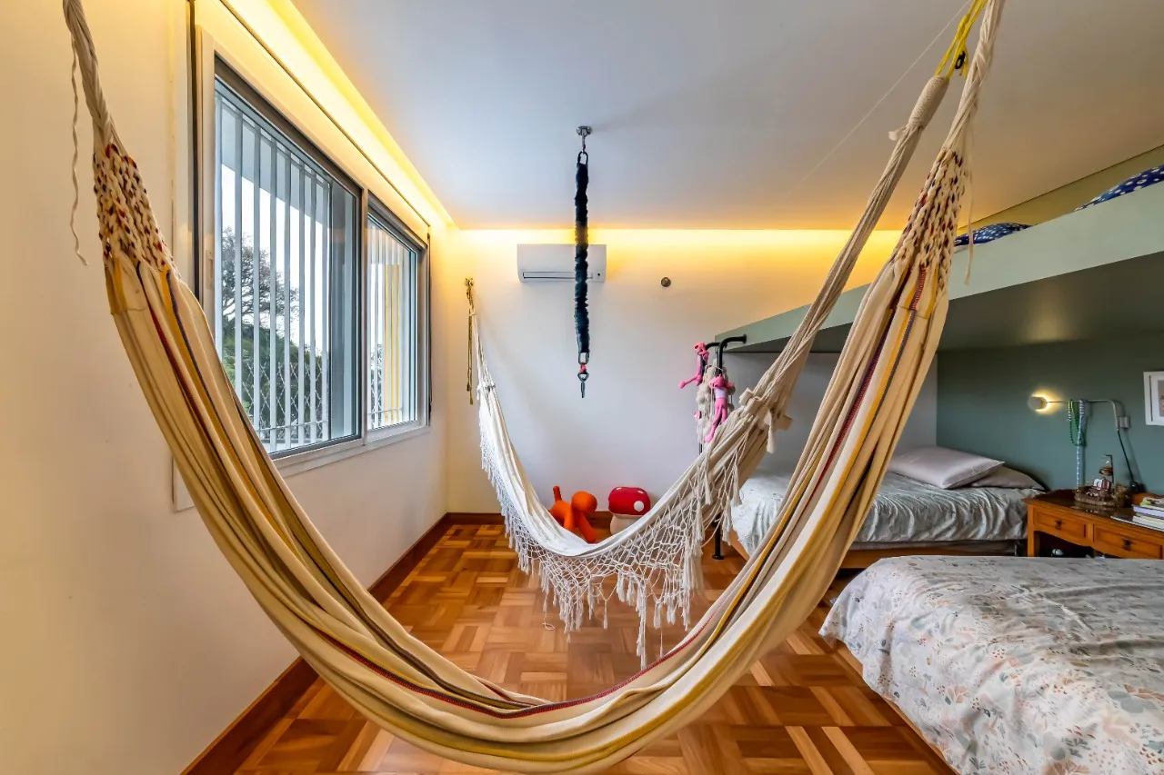 Arquitetura que valoriza o essencial em Carmelitas · demonstração