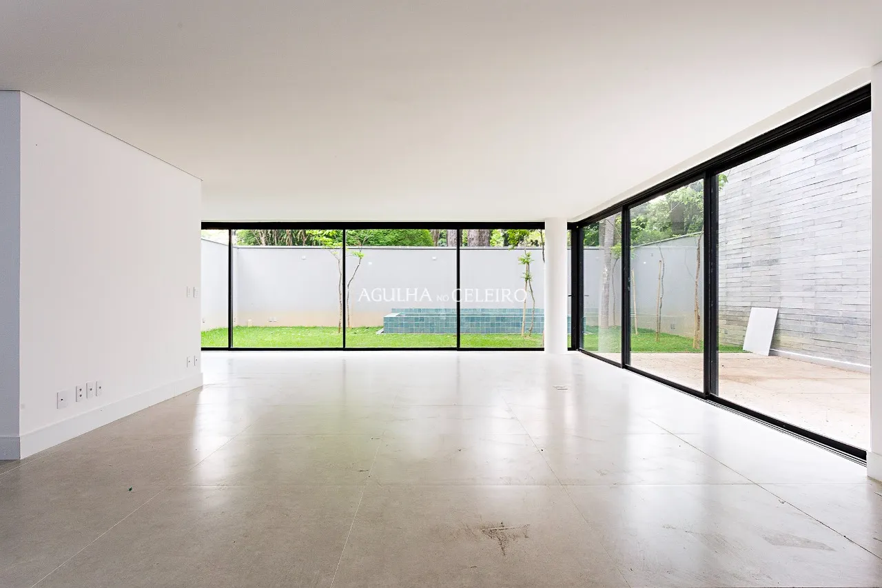 Arquitetura que valoriza o essencial em Carmelitas · demonstração