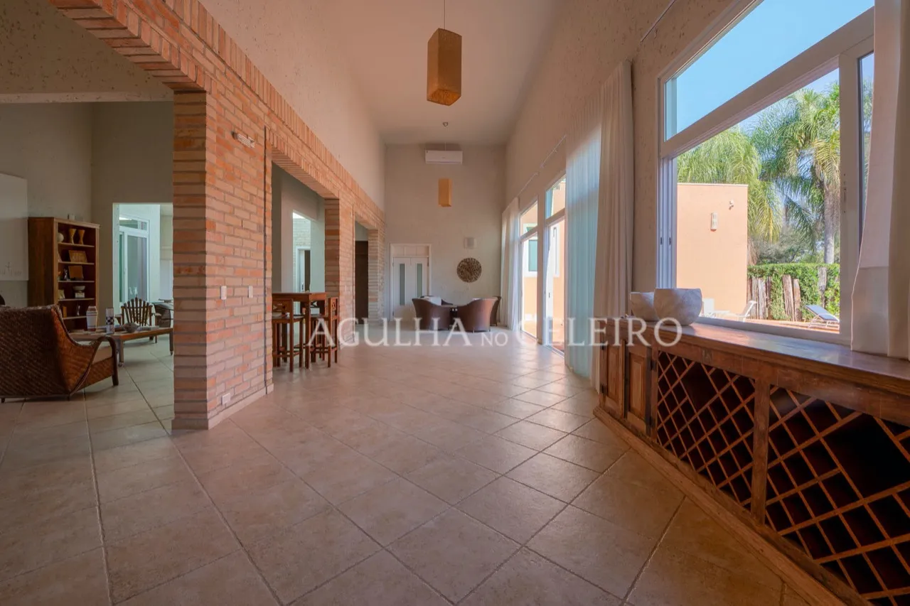 Luz natural e espaços para receber em Villa Morra · demonstração