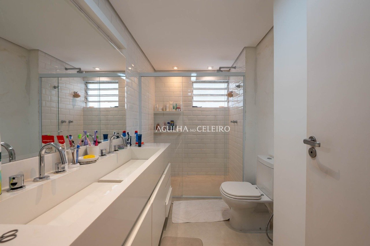 Arquitetura que valoriza o essencial em Carmelitas · demonstração
