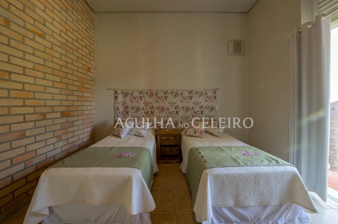Luz natural e espaços para receber em Villa Morra · demonstração