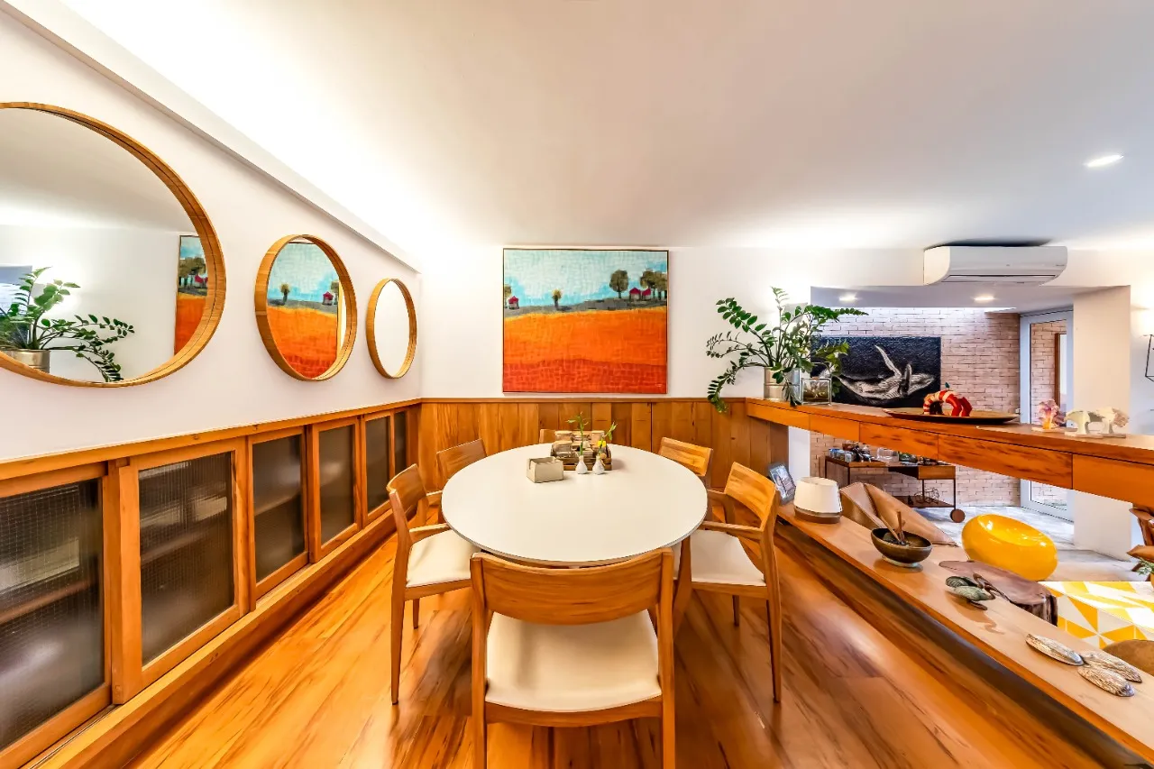 Arquitetura que valoriza o essencial em Carmelitas · demonstração