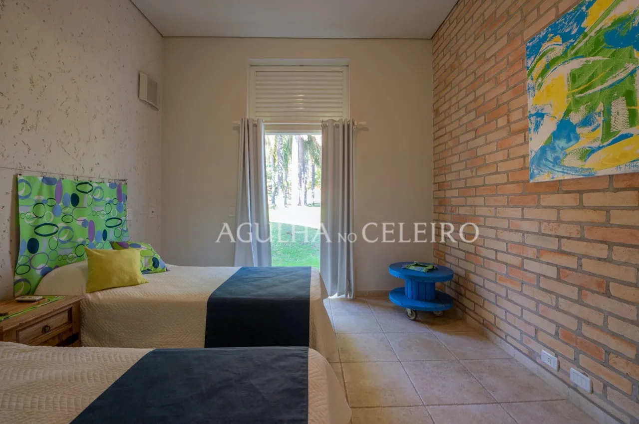 Luz natural e espaços para receber em Villa Morra · demonstração