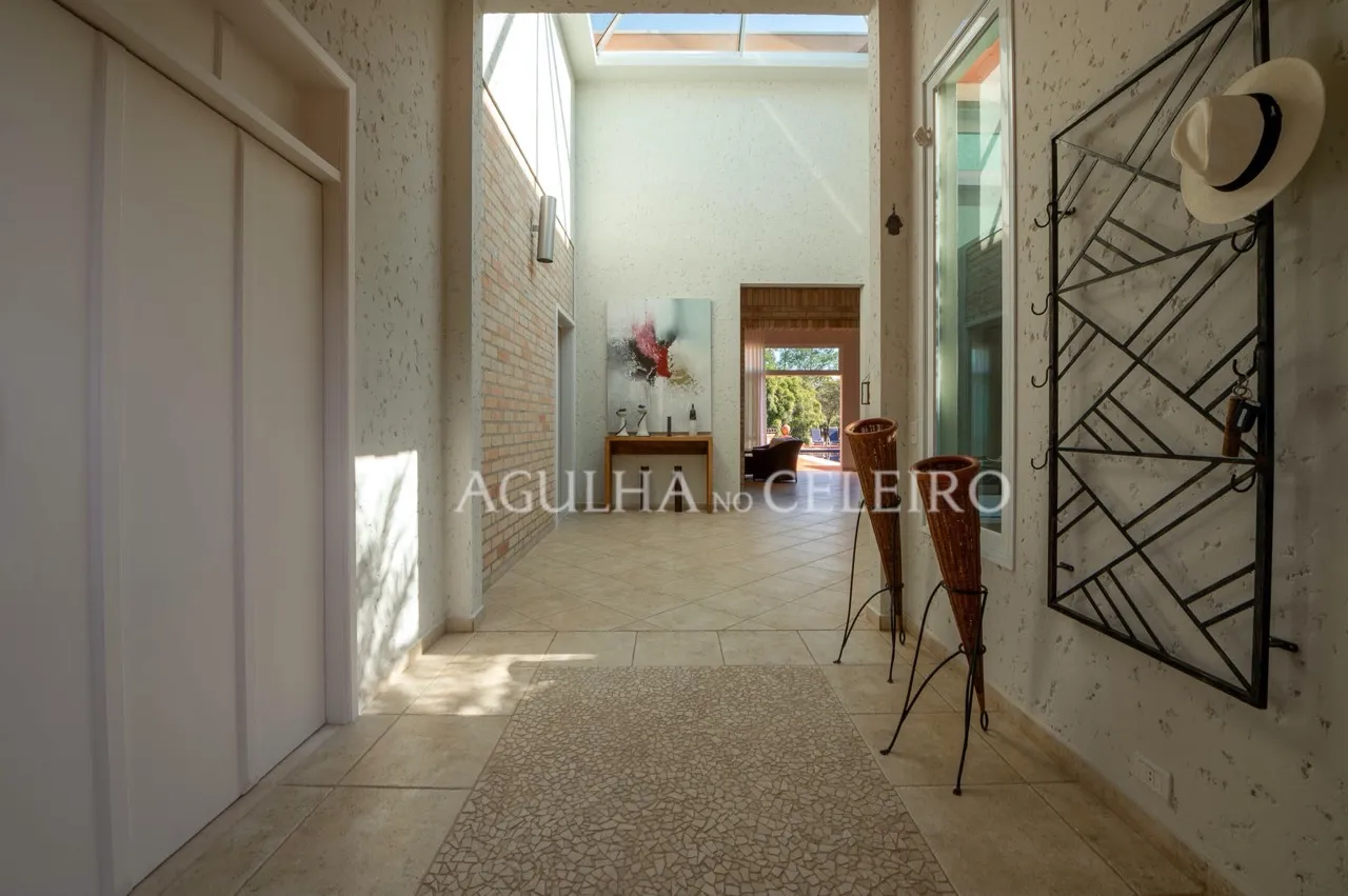 Luz natural e espaços para receber em Villa Morra · demonstração
