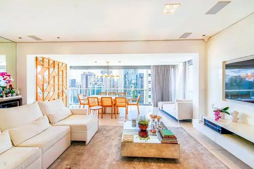 Arquitetura que valoriza o essencial em Carmelitas · demonstração
