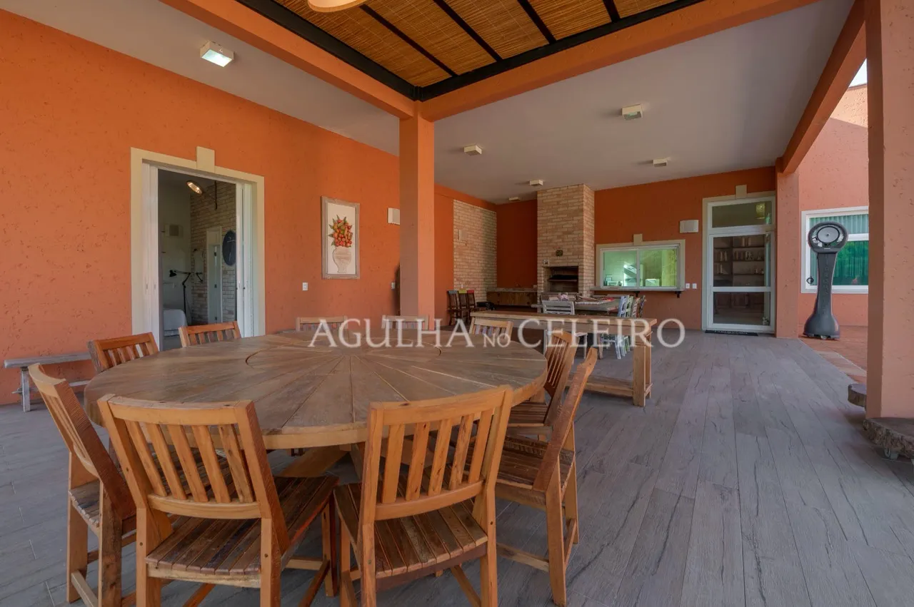 Luz natural e espaços para receber em Villa Morra · demonstração